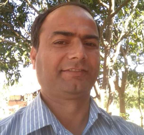 श्री नरेन्द्र कुमार अवस्थी, शिक्षक, मा बि तृतिय, सामाजिक, ९८४८४०७५८४